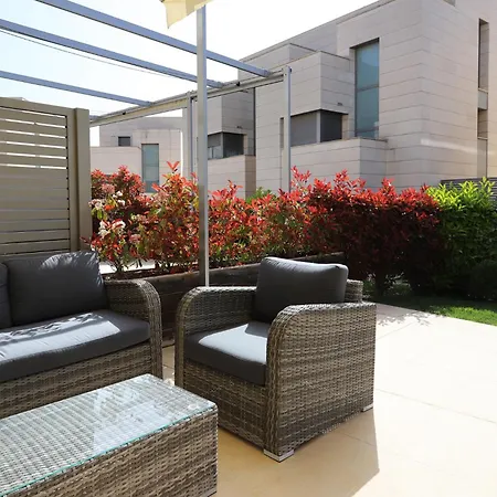 Villa At014 A Pocos Metros De La Playa, Equipamiento Completo, Piscina Comunitaria Torredembarra